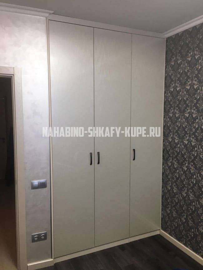 Распашные шкафы Нахабино