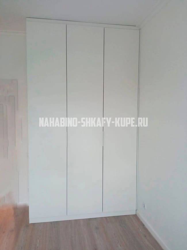 Распашные шкафы Нахабино